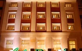 Hotel Dora